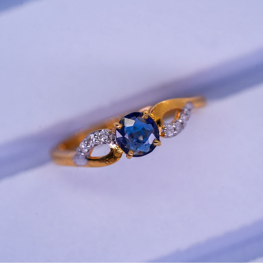New Unheated Natural Burmese Sapphire in Genuine 18K Gold Ring